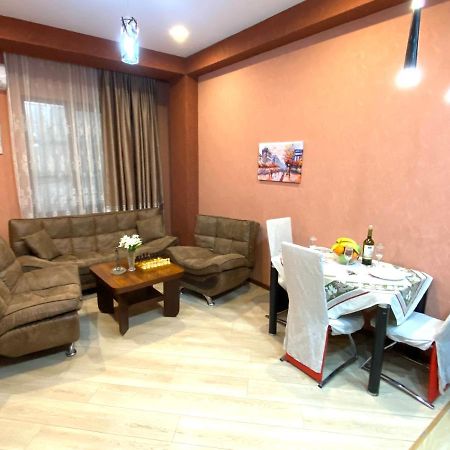 Metta Tbilisi Apartment Extérieur photo